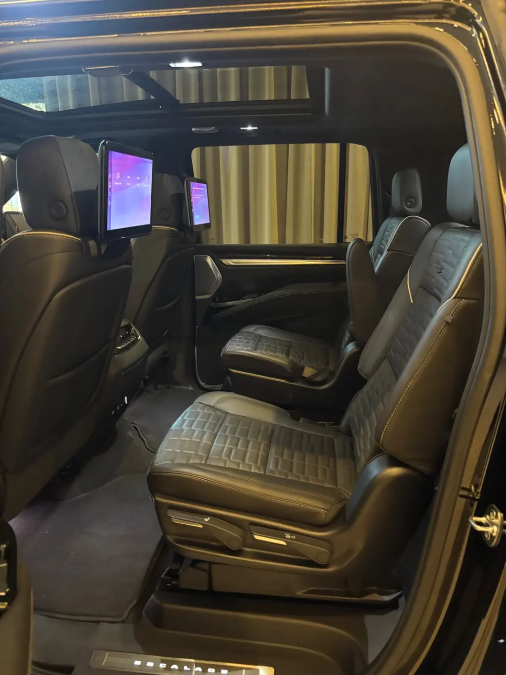 CADILLAC Escalade - Foto