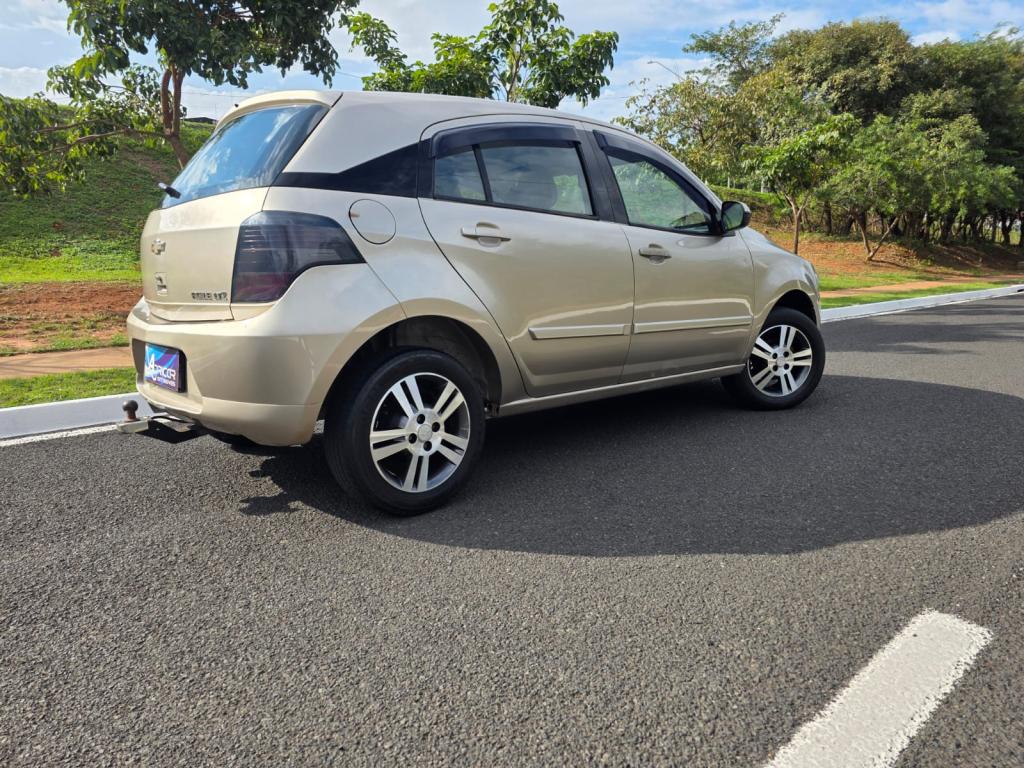 CHEVROLET Agile - Foto