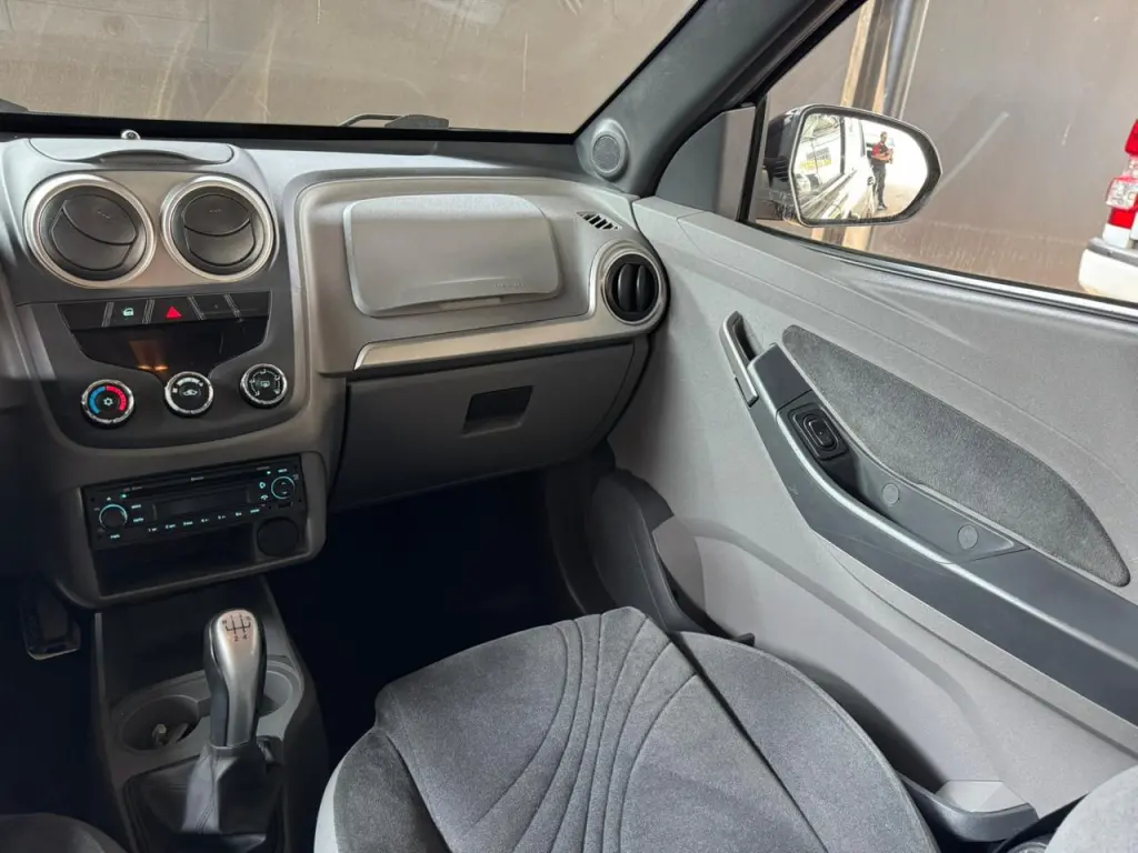 CHEVROLET Agile - Foto