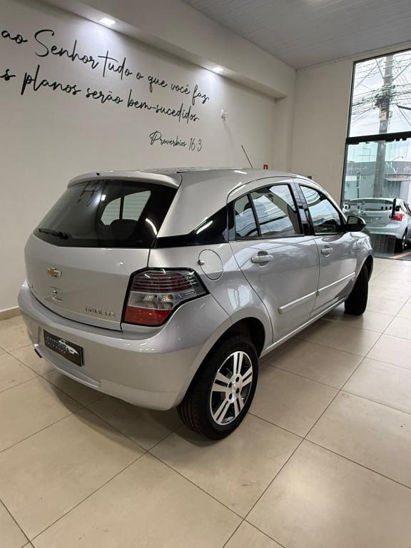 CHEVROLET Agile - Foto