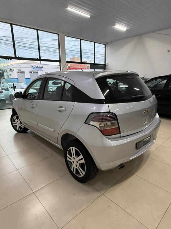 CHEVROLET Agile - Foto