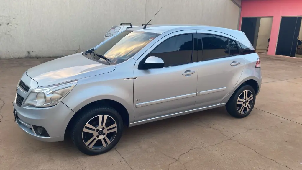 CHEVROLET Agile - Foto