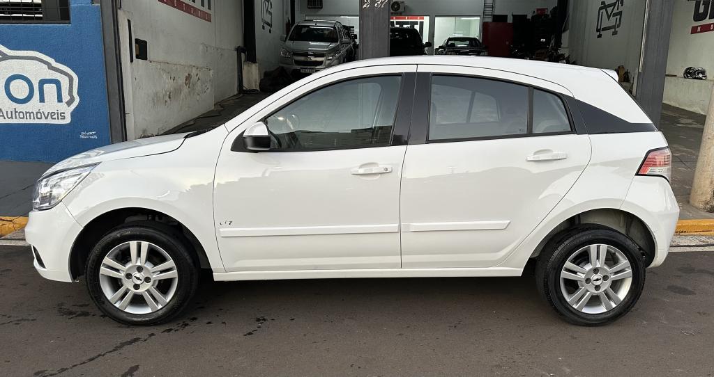 CHEVROLET Agile - Foto