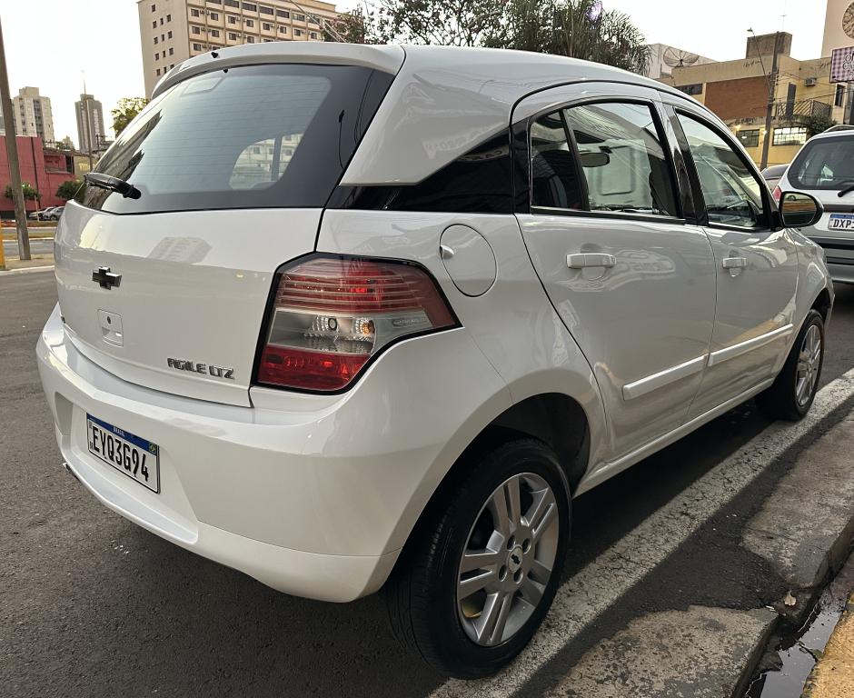 CHEVROLET Agile - Foto