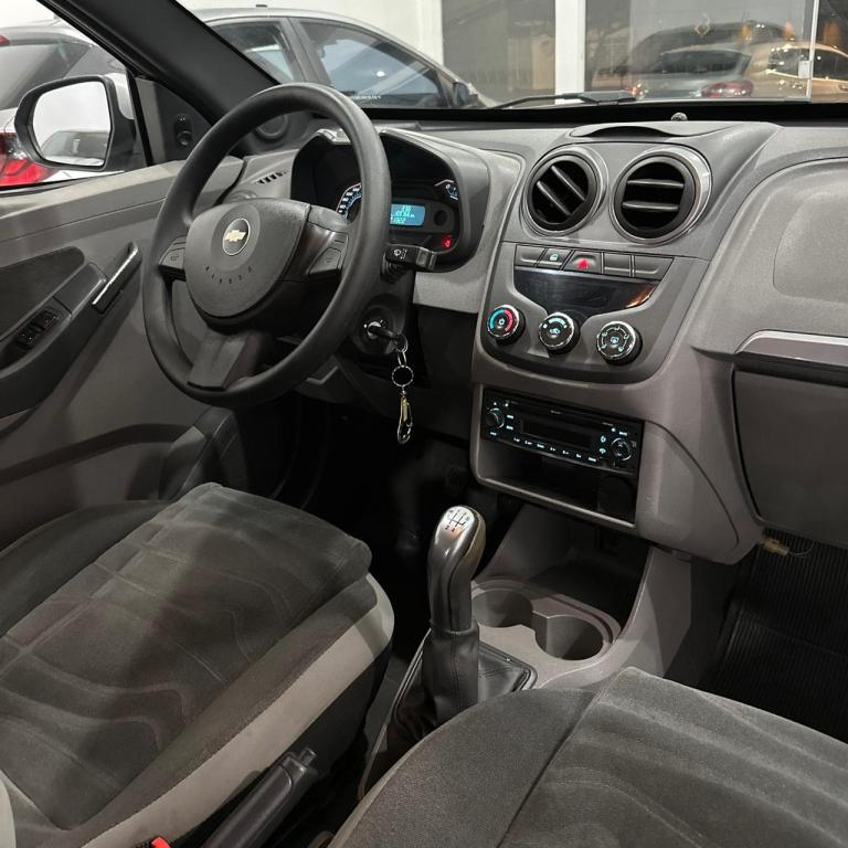 CHEVROLET Agile - Foto