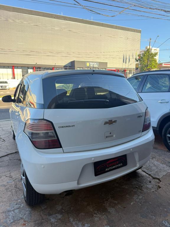 CHEVROLET Agile - Foto