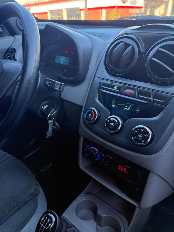 CHEVROLET Agile - Foto