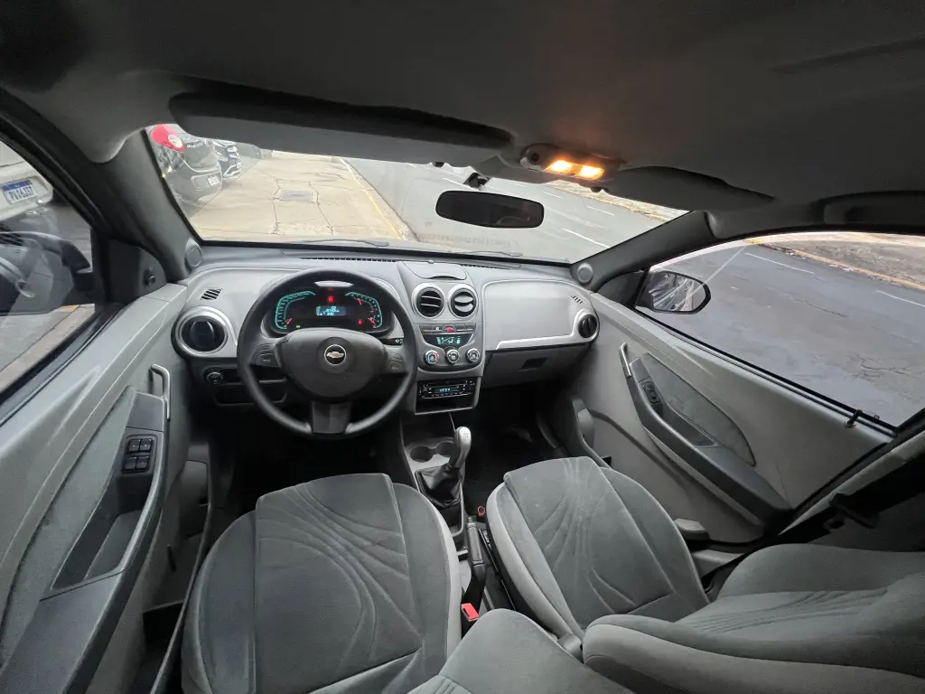 CHEVROLET Agile - Foto
