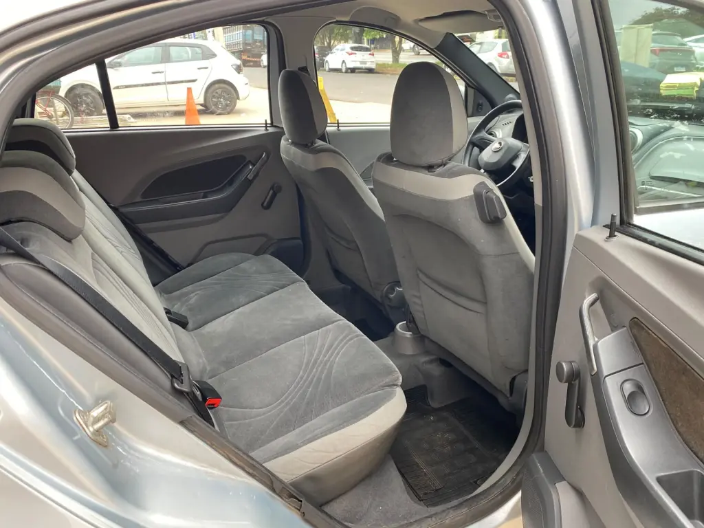 CHEVROLET Agile - Foto