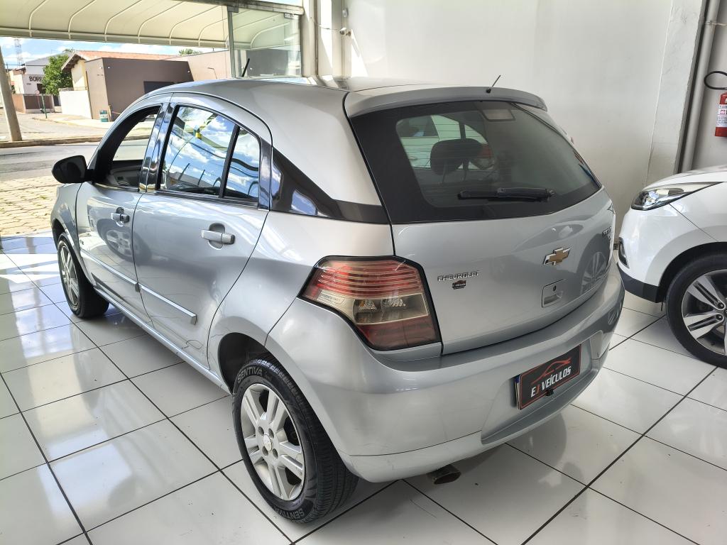 CHEVROLET Agile - Foto