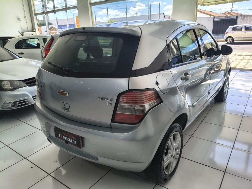CHEVROLET Agile - Foto