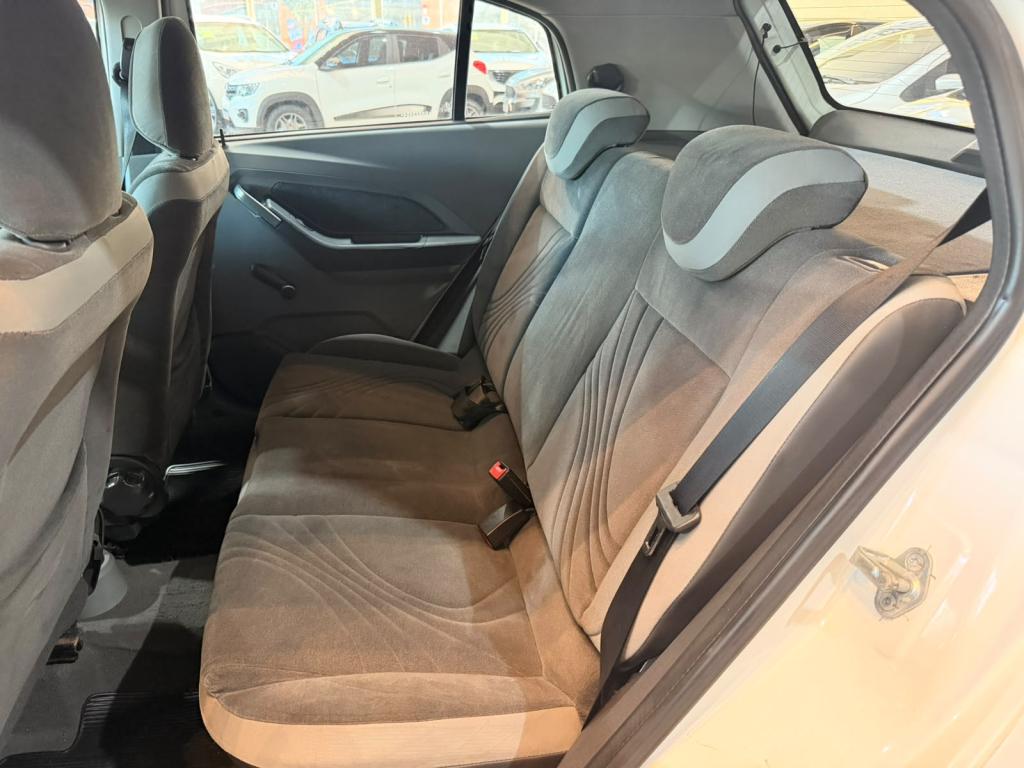 CHEVROLET Agile - Foto
