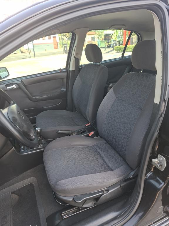 CHEVROLET Astra Hatch - Foto