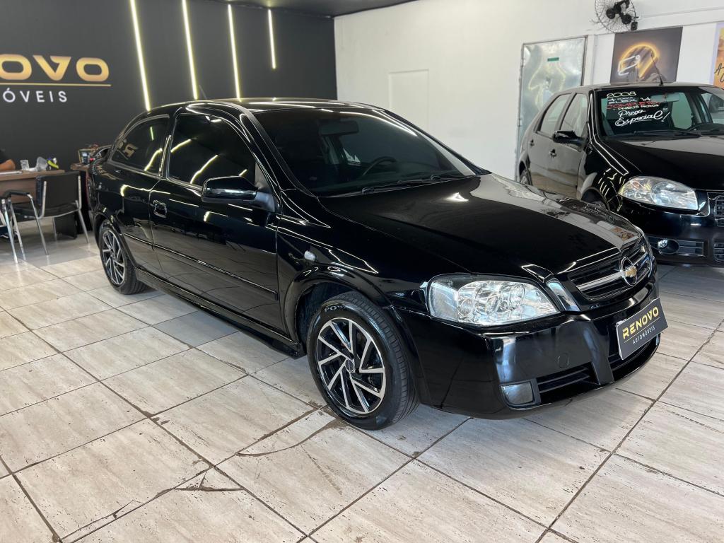 CHEVROLET Astra Hatch - Foto