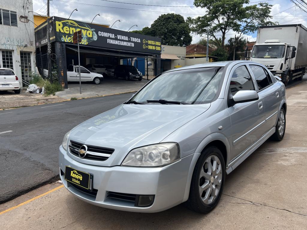 CHEVROLET Astra Hatch - Foto