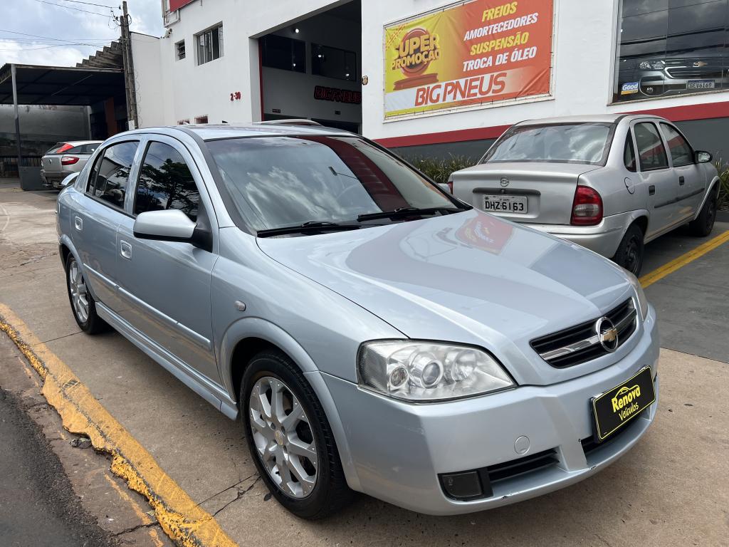 CHEVROLET Astra Hatch - Foto