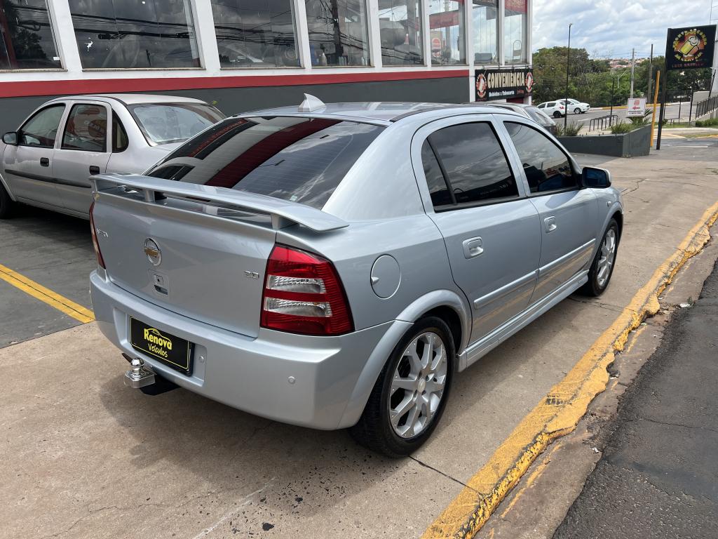 CHEVROLET Astra Hatch - Foto