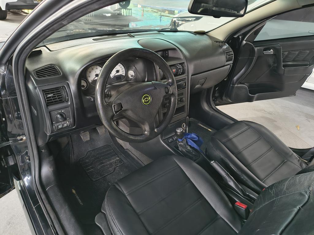 CHEVROLET Astra Hatch - Foto