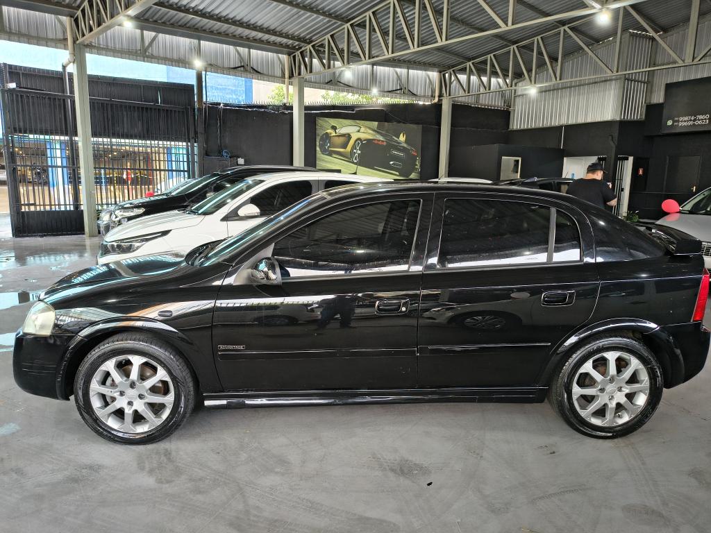 CHEVROLET Astra Hatch - Foto