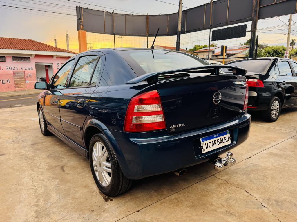 CHEVROLET Astra Hatch - Foto