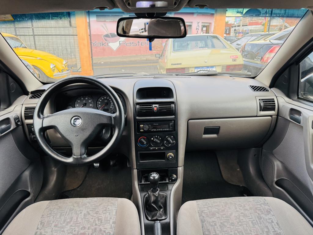 CHEVROLET Astra Hatch - Foto
