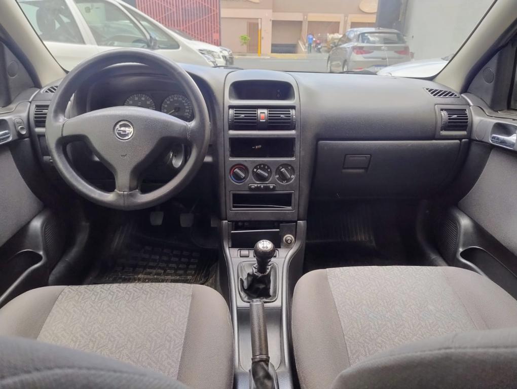 CHEVROLET Astra Hatch - Foto