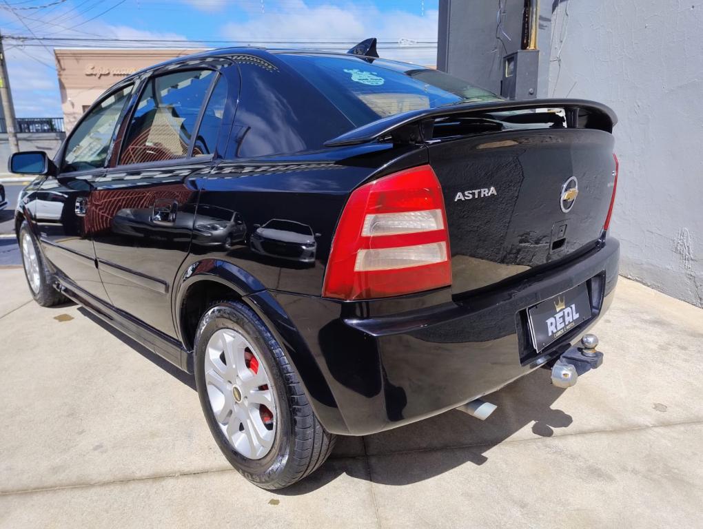 CHEVROLET Astra Hatch - Foto