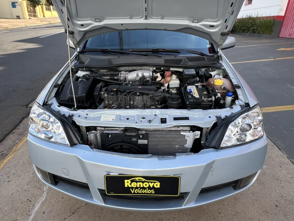 CHEVROLET Astra Hatch - Foto