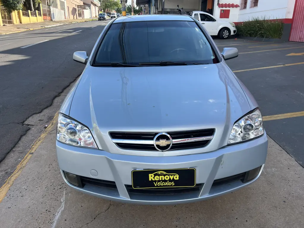 CHEVROLET Astra Hatch - Foto