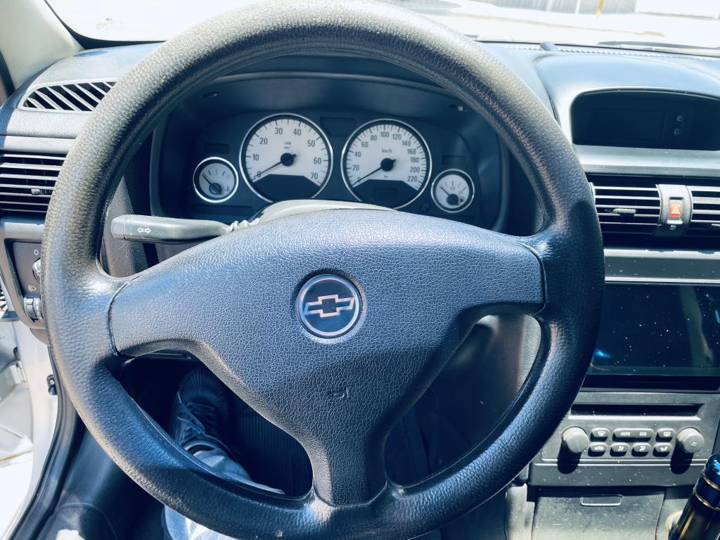 CHEVROLET Astra Hatch - Foto