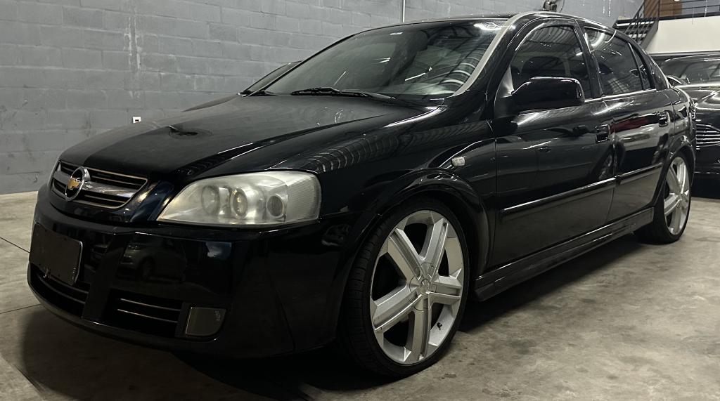 CHEVROLET Astra Hatch - Foto