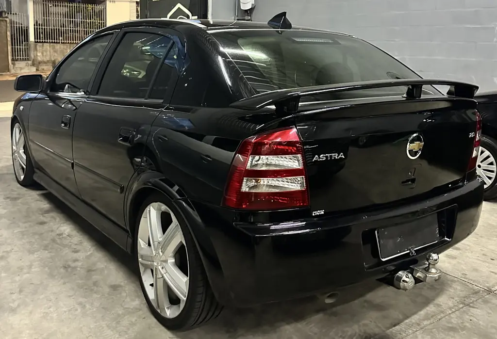 CHEVROLET Astra Hatch - Foto