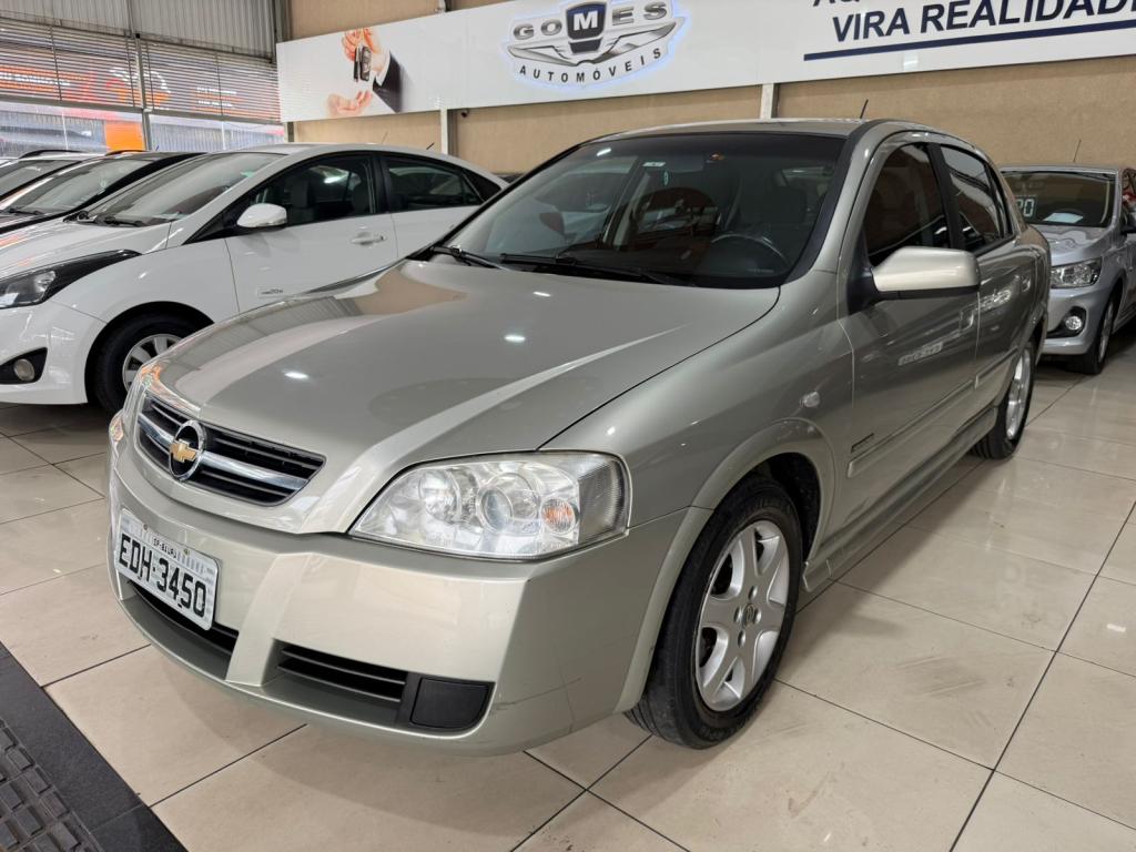 CHEVROLET Astra Hatch - Foto