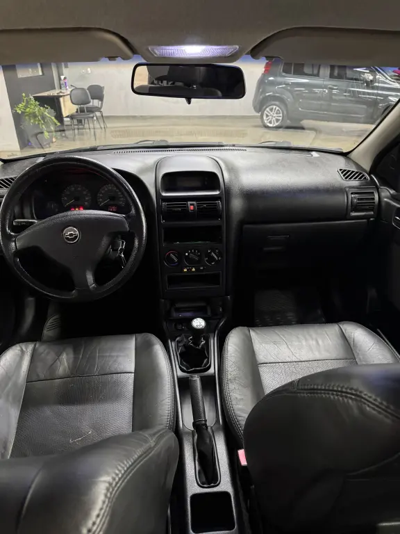 CHEVROLET Astra Hatch - Foto