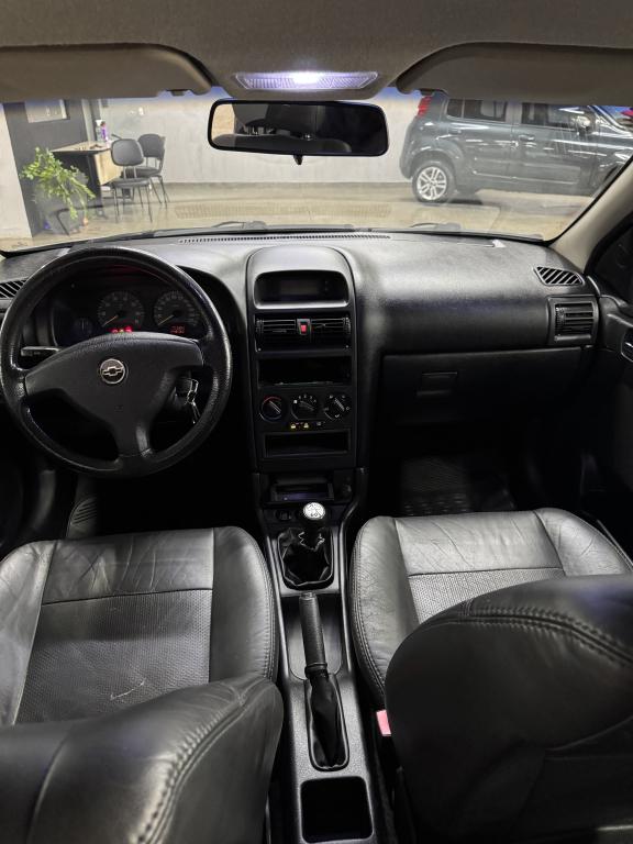 CHEVROLET Astra Hatch - Foto