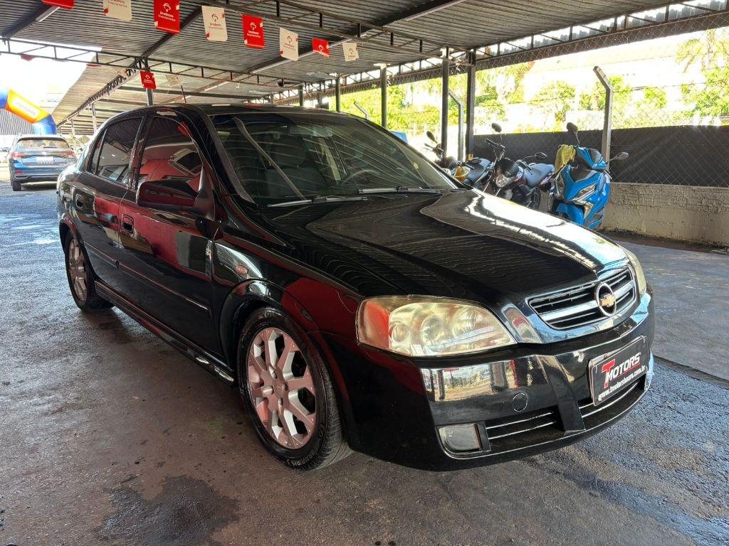 CHEVROLET Astra Hatch - Foto