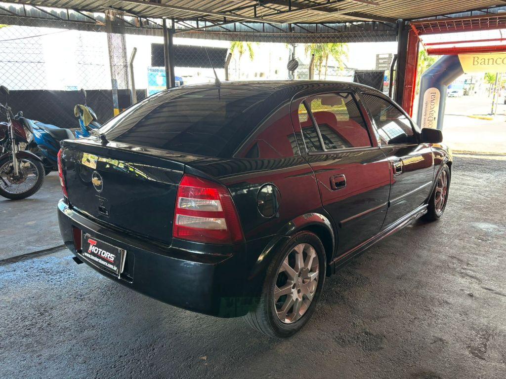 CHEVROLET Astra Hatch - Foto