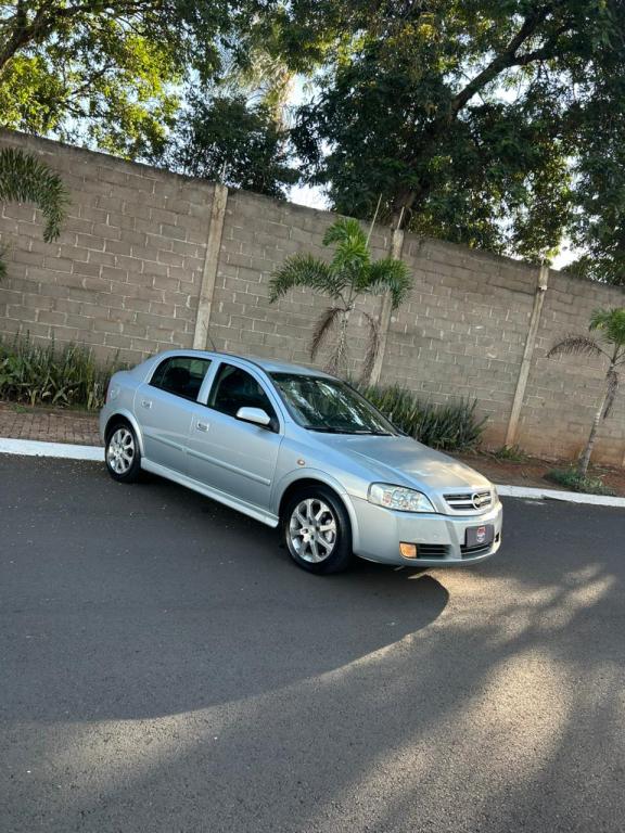 CHEVROLET Astra Hatch - Foto