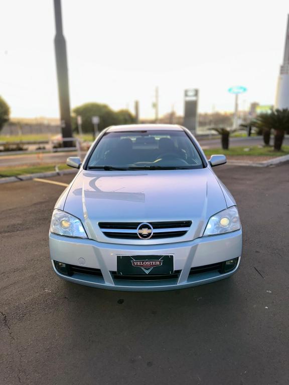 CHEVROLET Astra Hatch - Foto