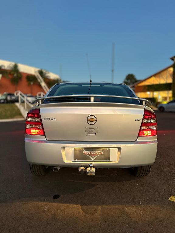 CHEVROLET Astra Hatch - Foto