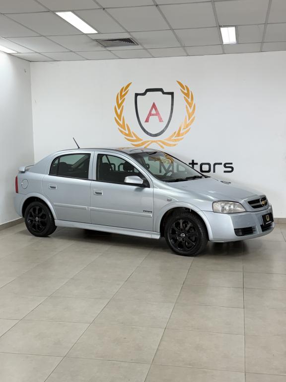 CHEVROLET Astra Hatch - Foto