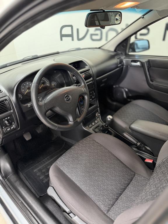 CHEVROLET Astra Hatch - Foto