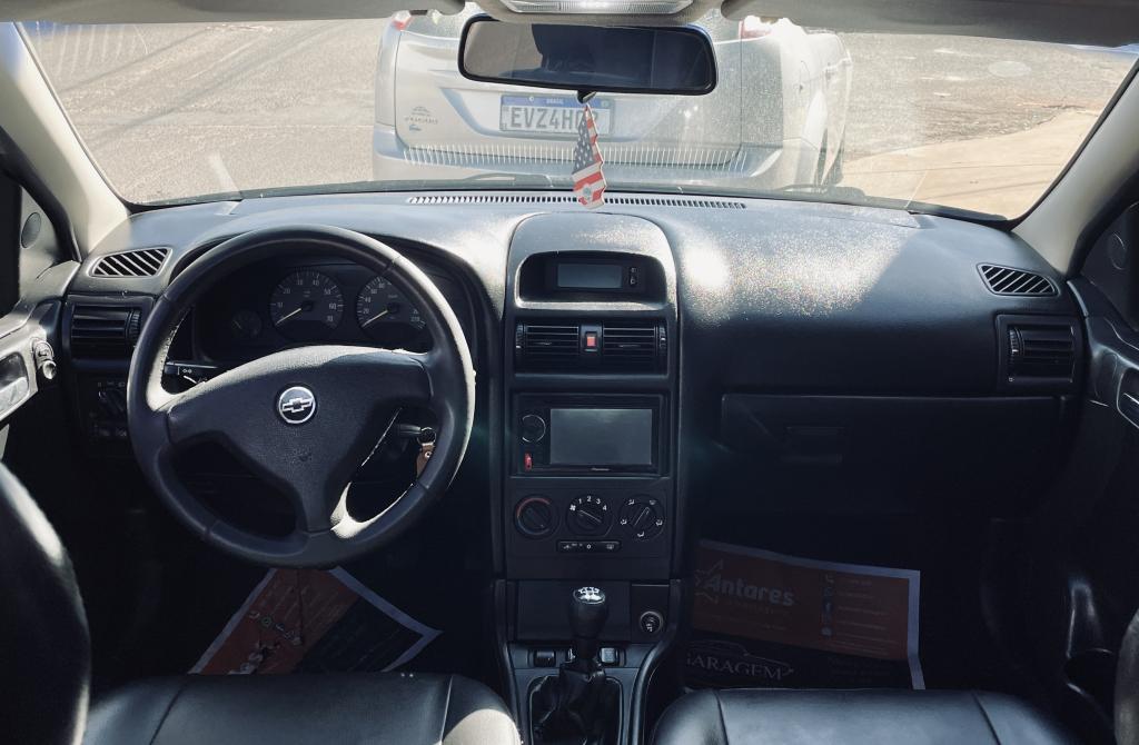 CHEVROLET Astra Hatch - Foto