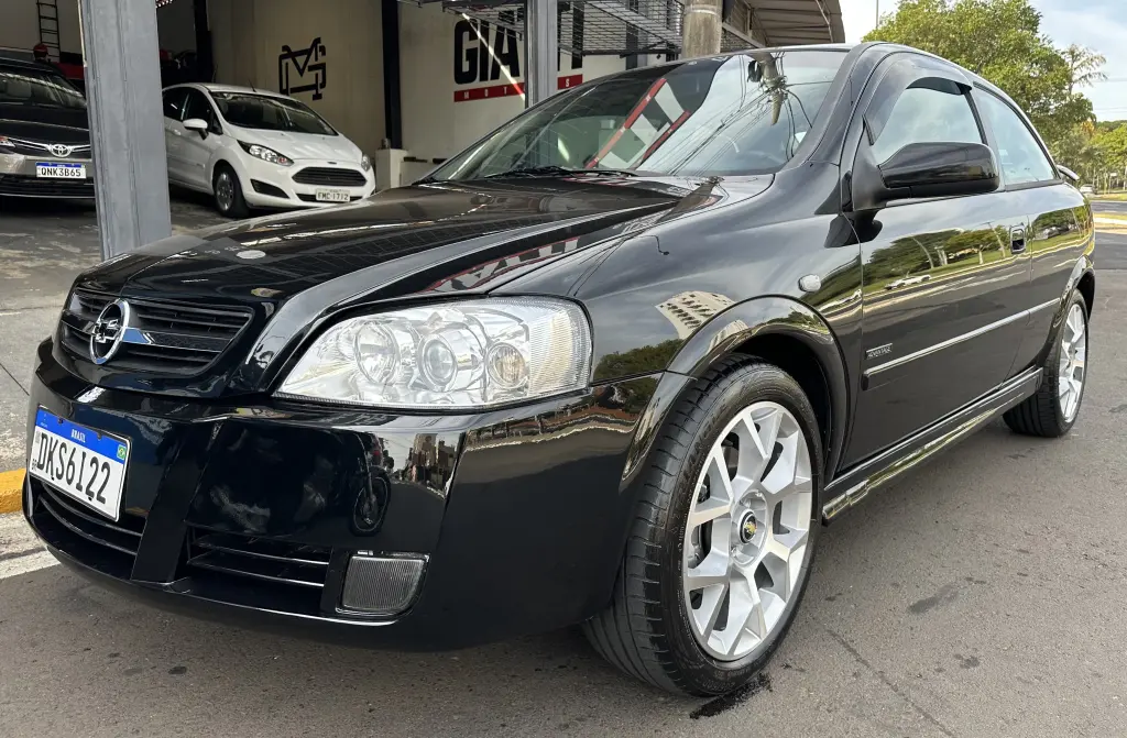 CHEVROLET Astra Hatch - Foto