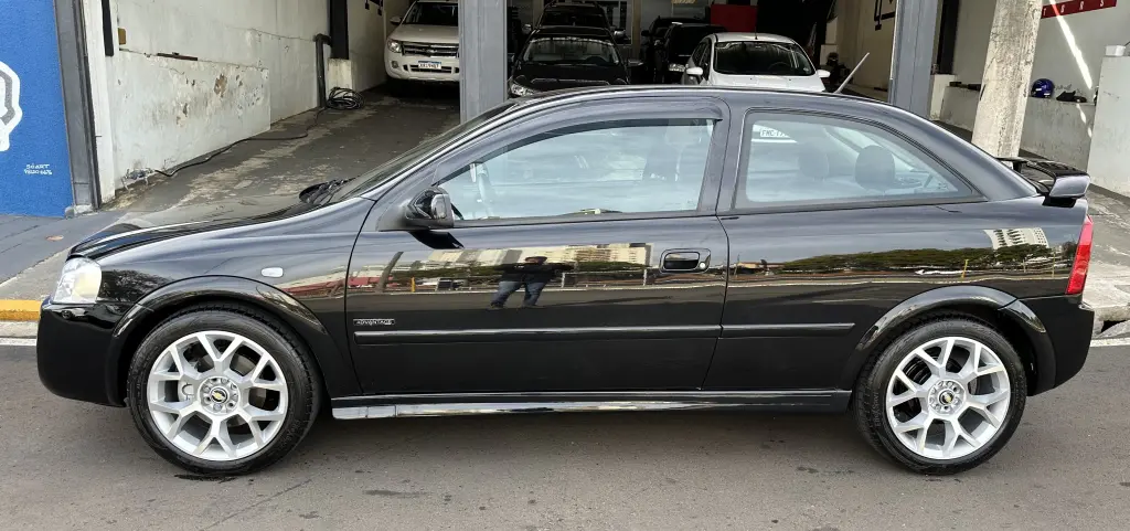 CHEVROLET Astra Hatch - Foto