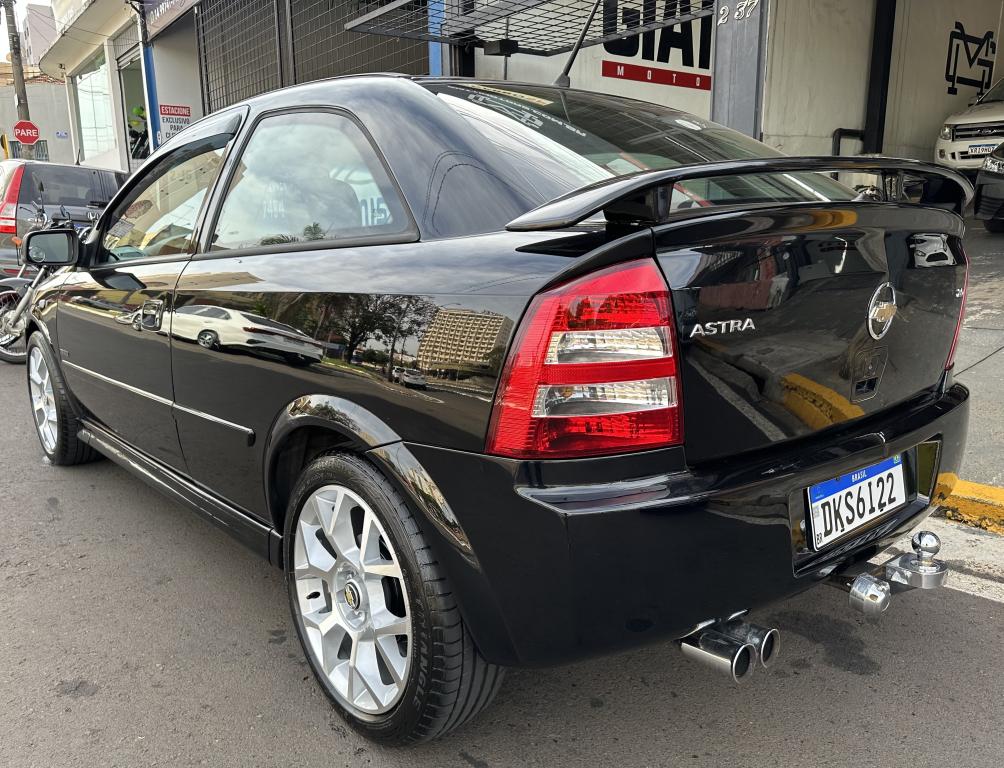 CHEVROLET Astra Hatch - Foto