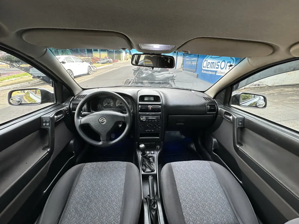 CHEVROLET Astra Hatch - Foto