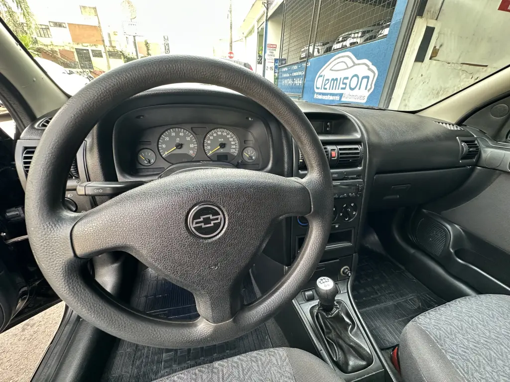 CHEVROLET Astra Hatch - Foto