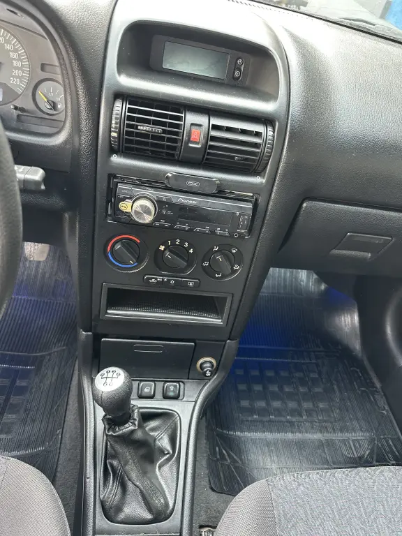 CHEVROLET Astra Hatch - Foto