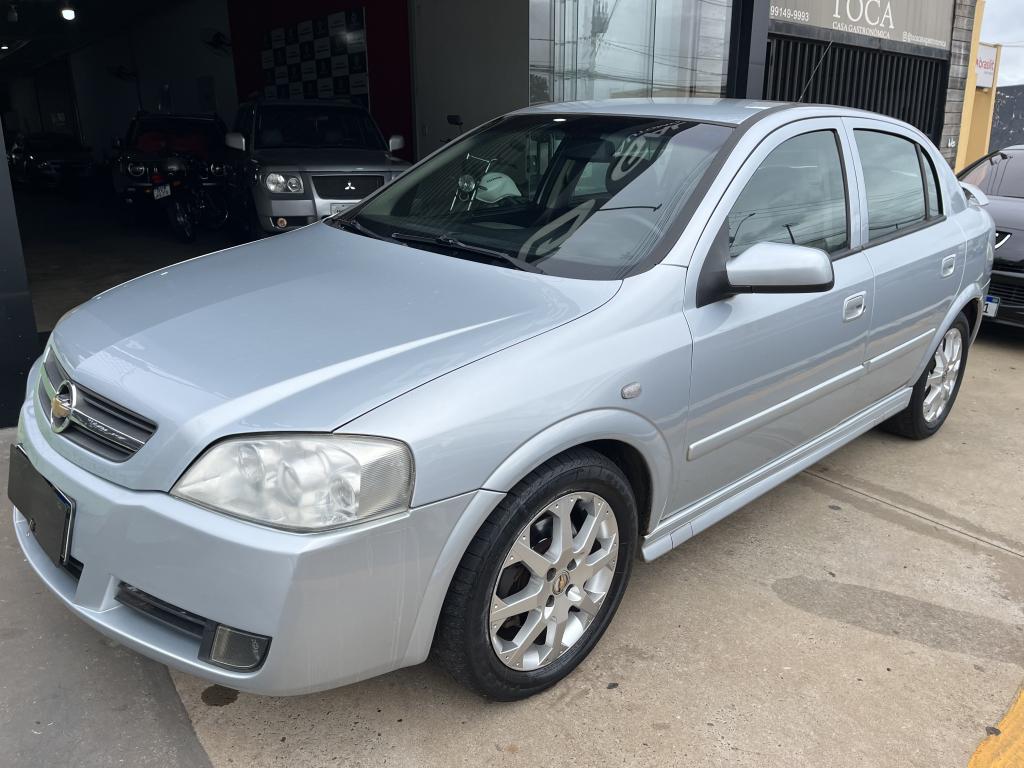 CHEVROLET Astra Hatch - Foto